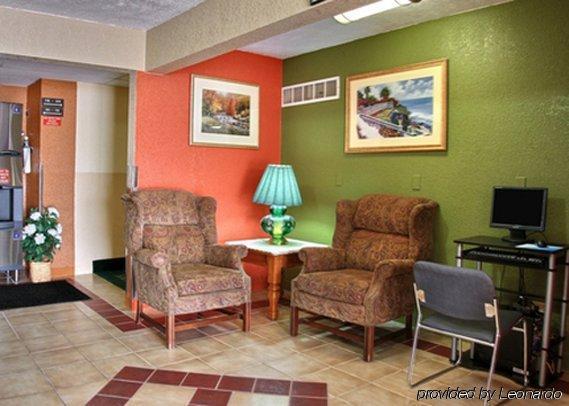 Econo Lodge Ottawa Interior photo